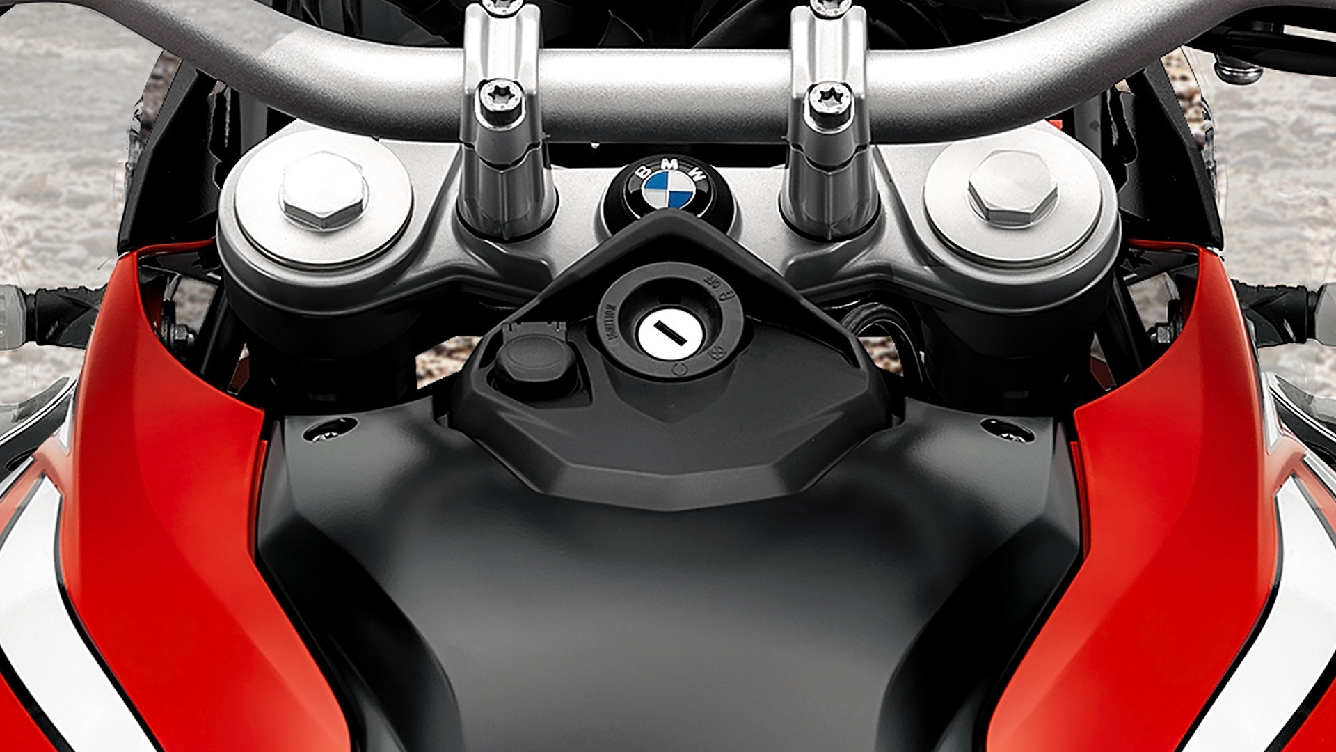 F 800 GS Adventure ignition lock housing.