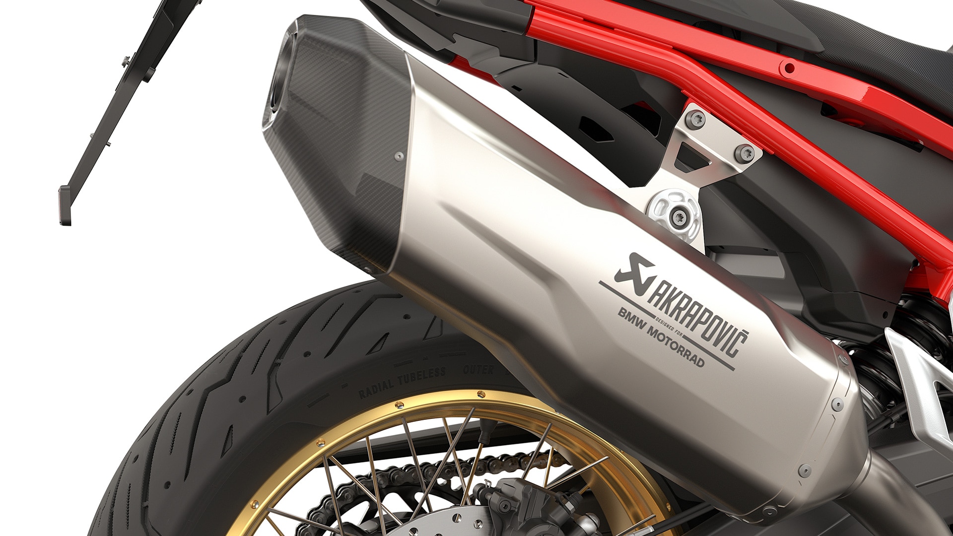 The F 900 GS from BMW Motorrad with Akrapovič rear silencer