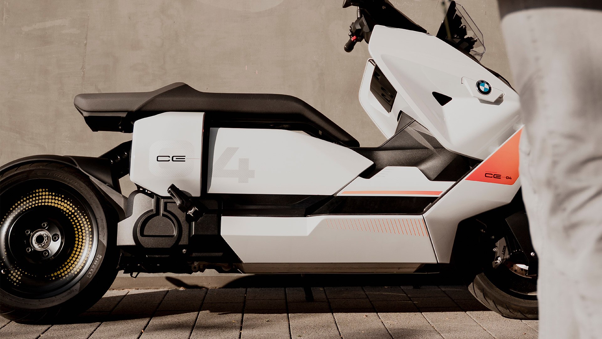 CE 04 | BMW Motorrad UK